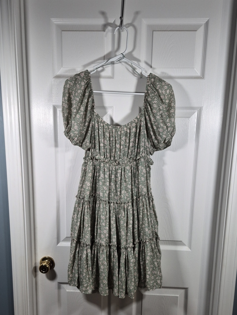 Source Unknown Sage Green Floral Puff-Sleeve Mini Dress